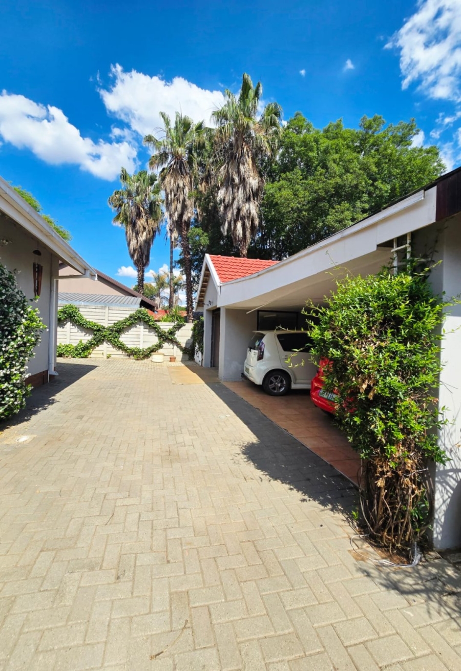 3 Bedroom Property for Sale in Flimieda North West